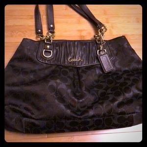 Large Authentic Coach tote. Great carryall.